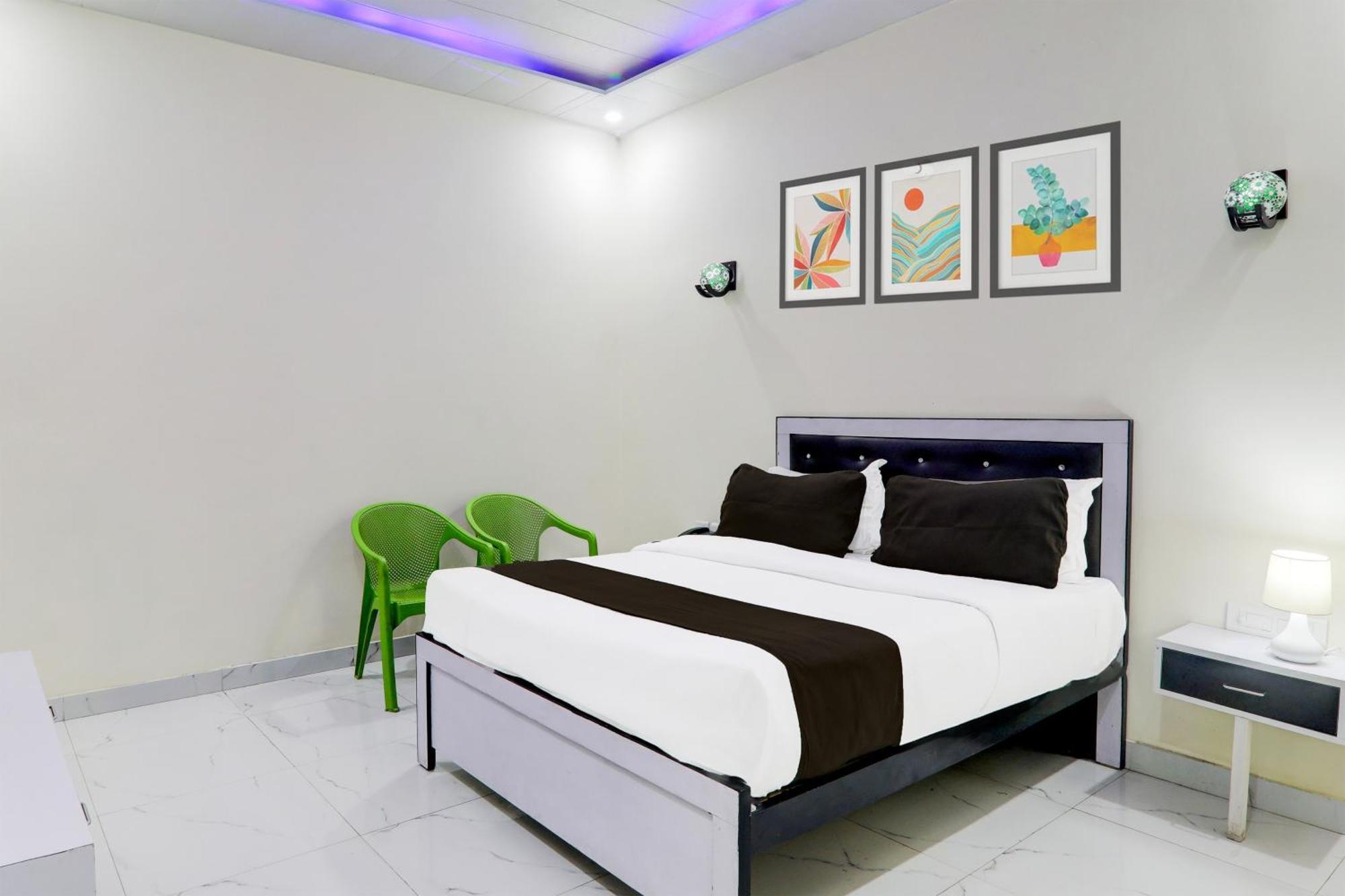 Super Hotel O Banthara Near Airport Banthra Sikandarpur Экстерьер фото