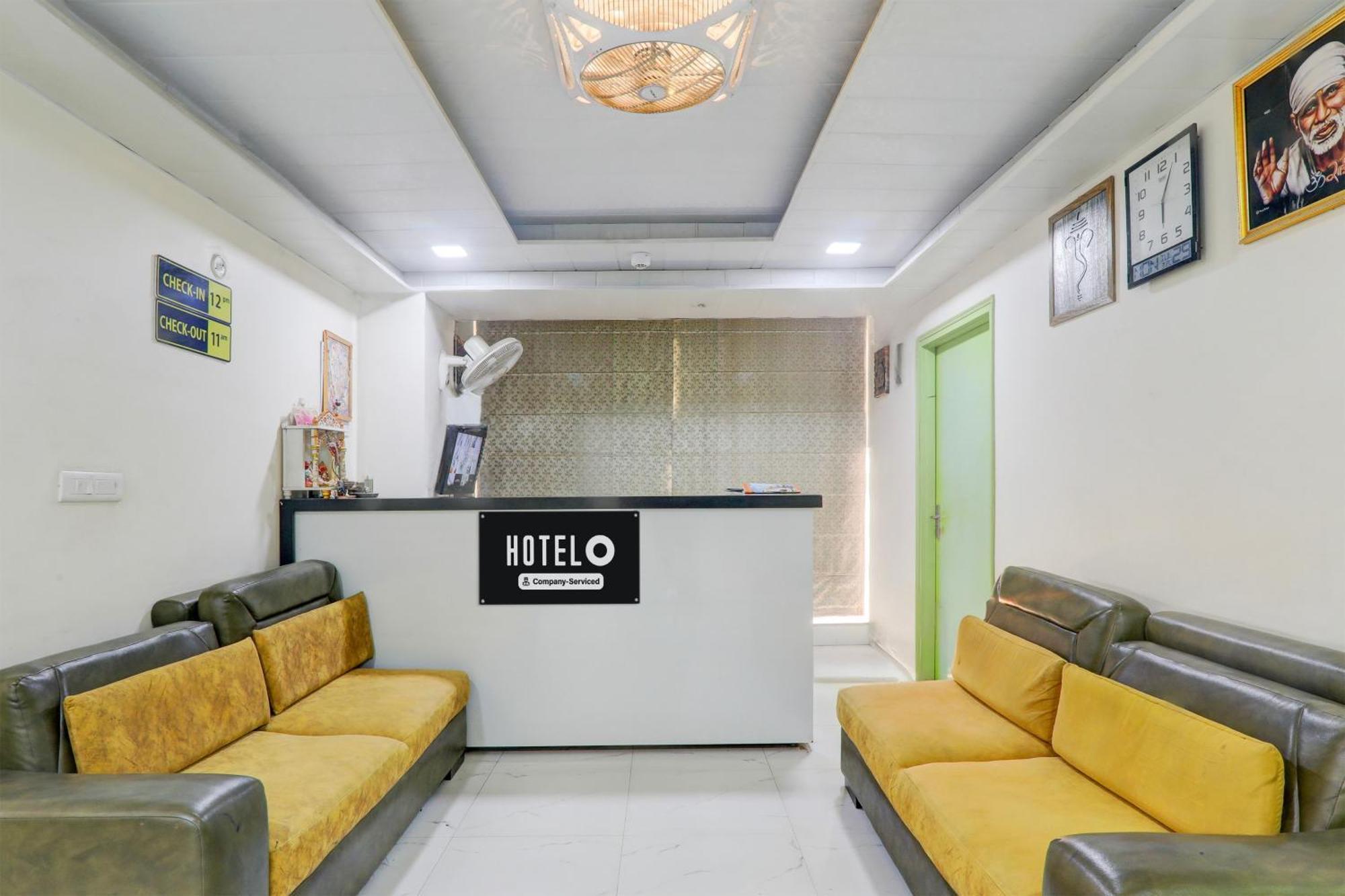 Super Hotel O Banthara Near Airport Banthra Sikandarpur Экстерьер фото